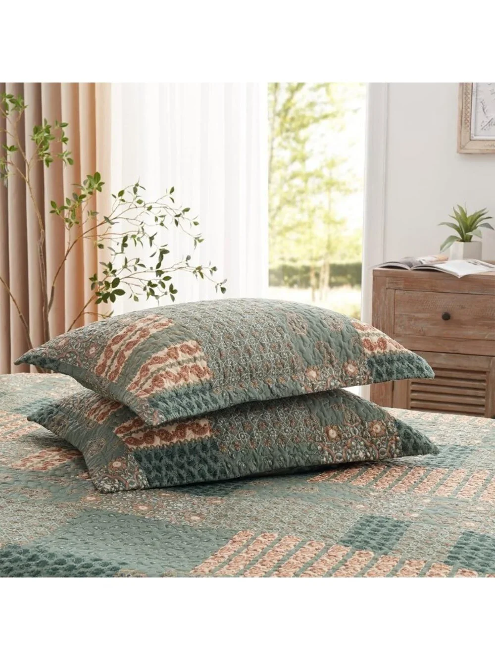 Floral Paisley Olive Green Quilt Set - Full/Queen Bedding with 2 Pillow Shams